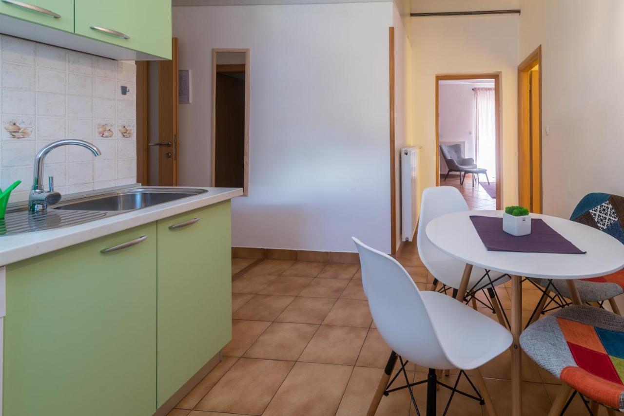 קרק Apartments Bogdanic Krk I מראה חיצוני תמונה