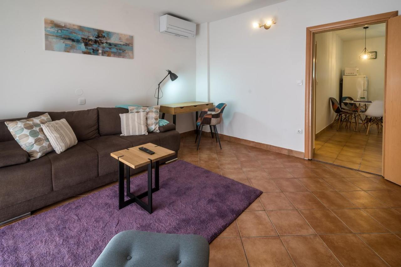 קרק Apartments Bogdanic Krk I מראה חיצוני תמונה