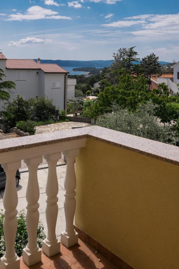 קרק Apartments Bogdanic Krk I מראה חיצוני תמונה