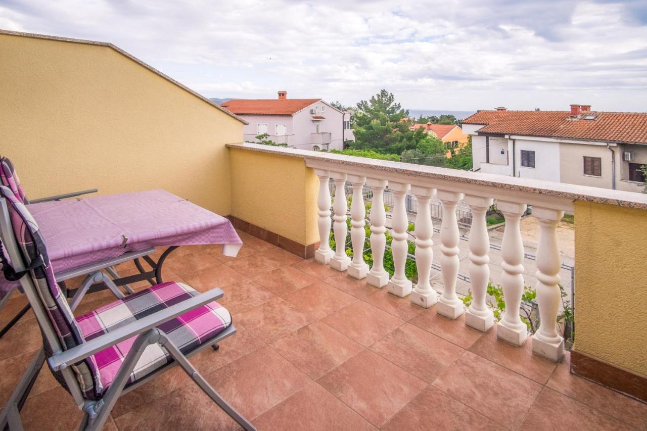 קרק Apartments Bogdanic Krk I מראה חיצוני תמונה